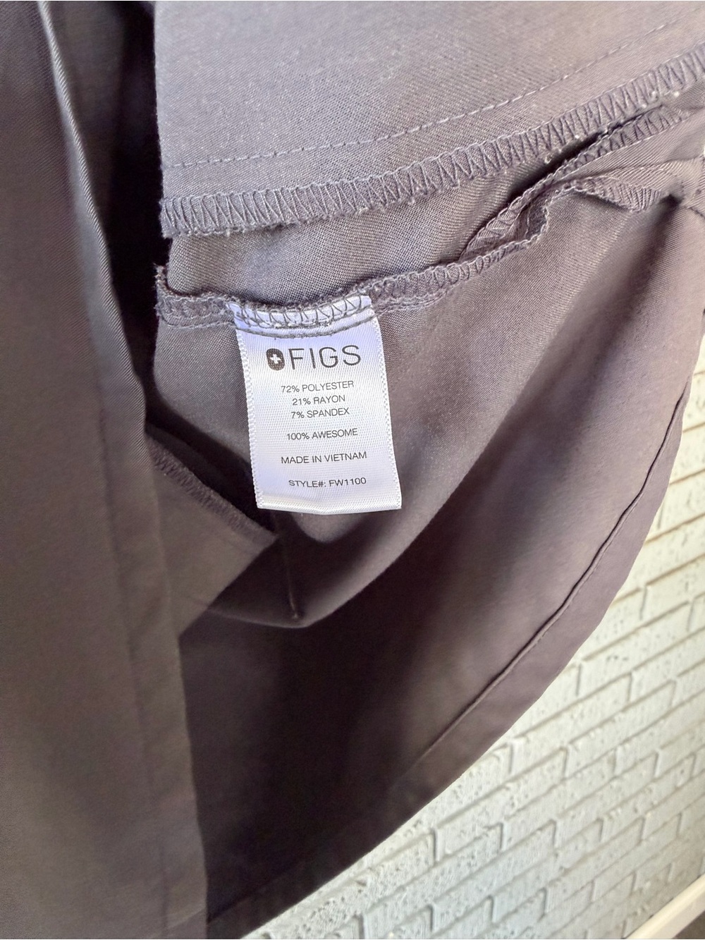Figs Casma Scrub Top Charcoal Grey Size Medium - Picture 6 of 6